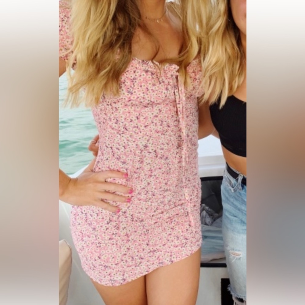 Ditsy Floral Print Off Shoulder Lettuce Edge Dress